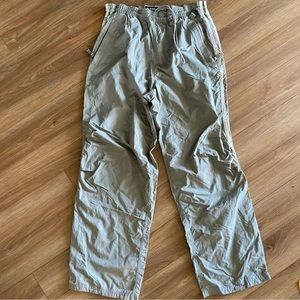 Women’s Abercrombie and Fitch Y2K utility pant LG. Olive with cream stripes
